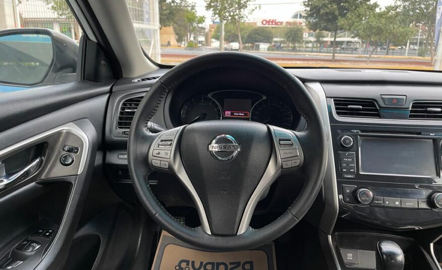 Nissan Altima Exclusive 2015